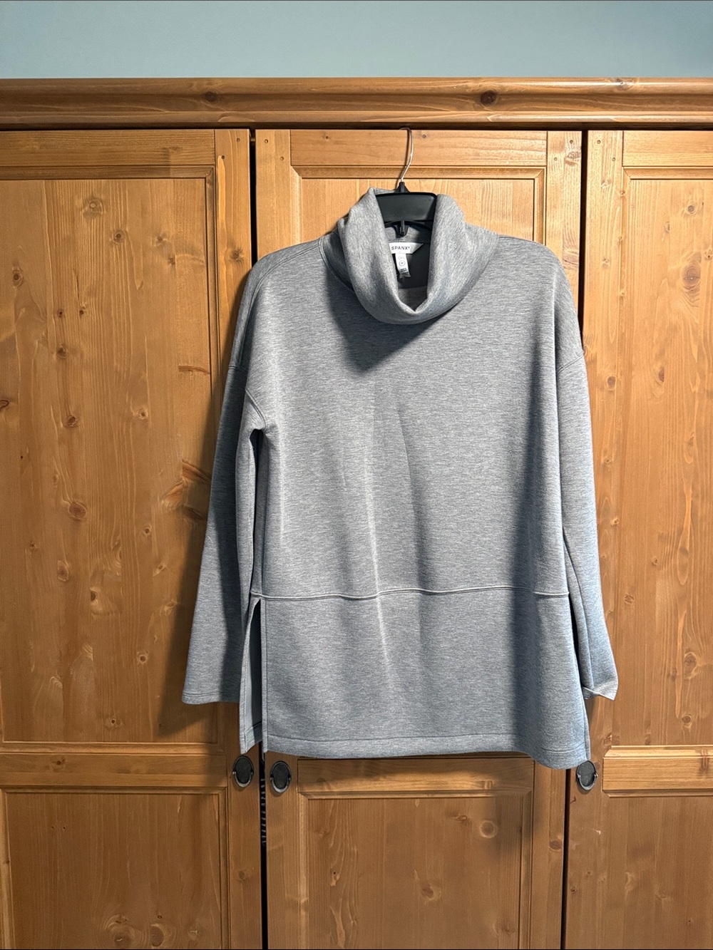 SPANX Light Gray Funnel Tunic Air Essentials - Picture 2 of 4